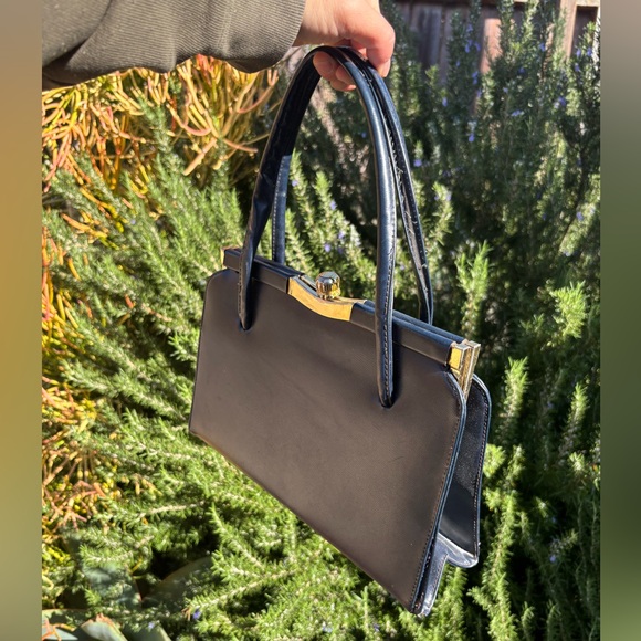 Handbag - Picture 2 of 8